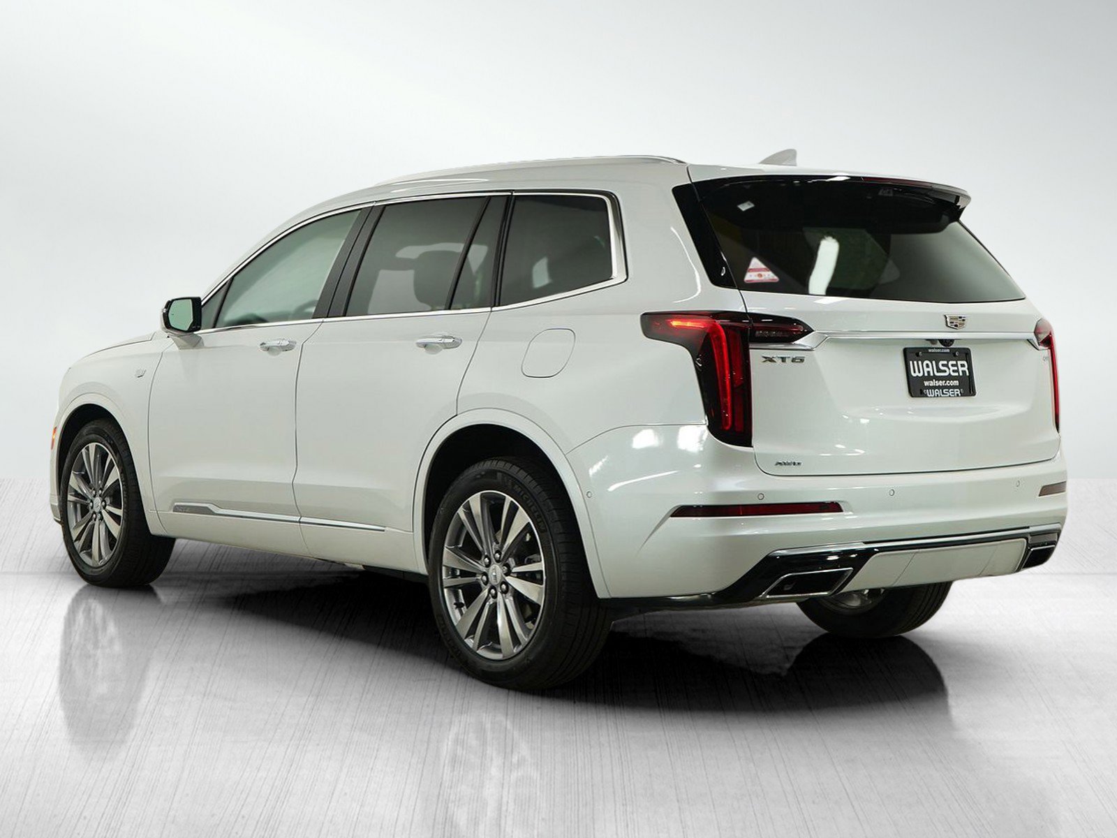 2023 Cadillac XT6 Premium Luxury photo 3