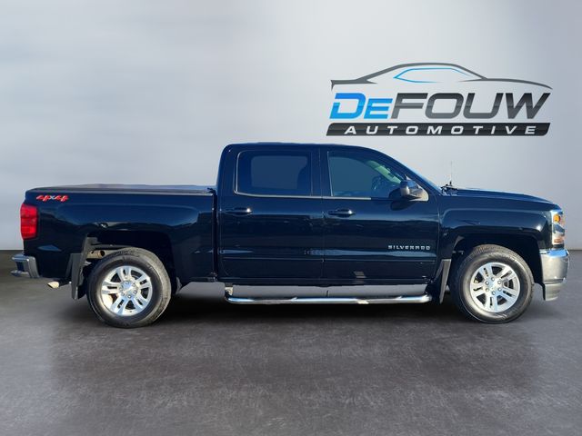 2018 Chevrolet Silverado 1500 LT photo 2