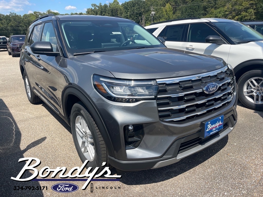 2025 Ford Explorer Active's photo