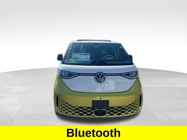 2025 Volkswagen ID. Buzz photo 2