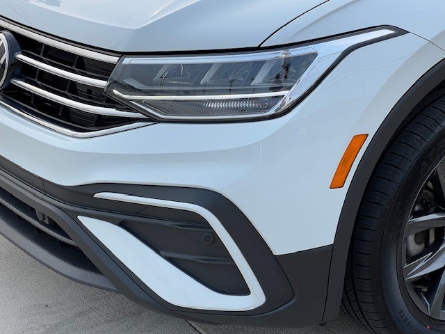 2022 Volkswagen Tiguan SE photo 11