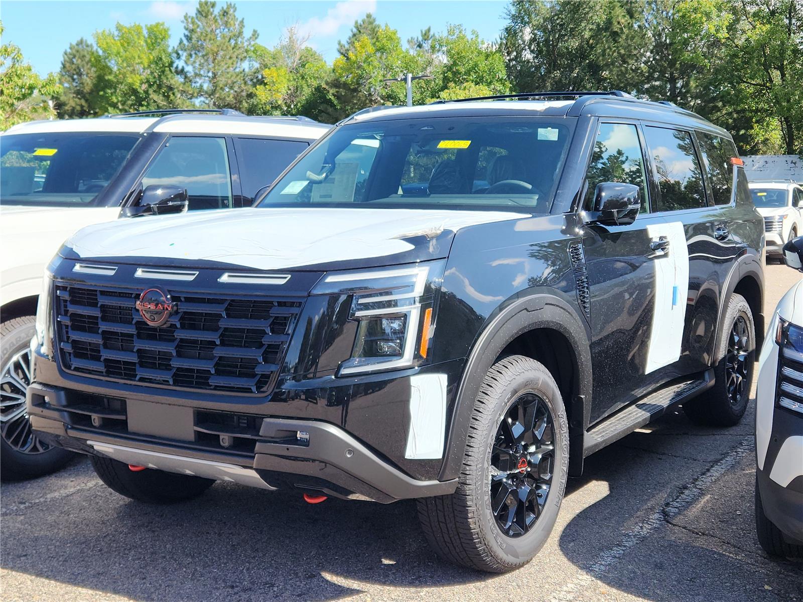 2026 Nissan Armada photo 2