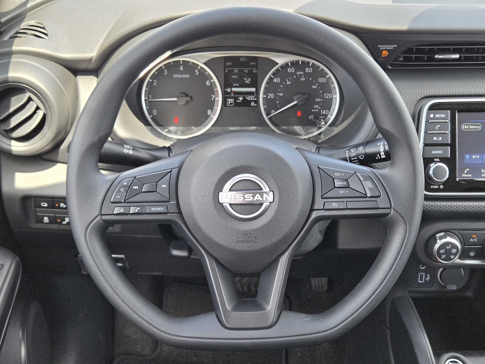 2025 Nissan Kicks Play S photo 17
