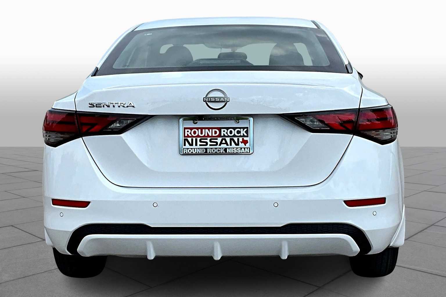 2025 Nissan Sentra S photo 4