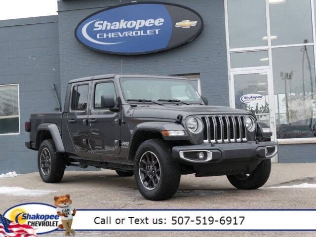 Used 2023  Jeep Overland image 1