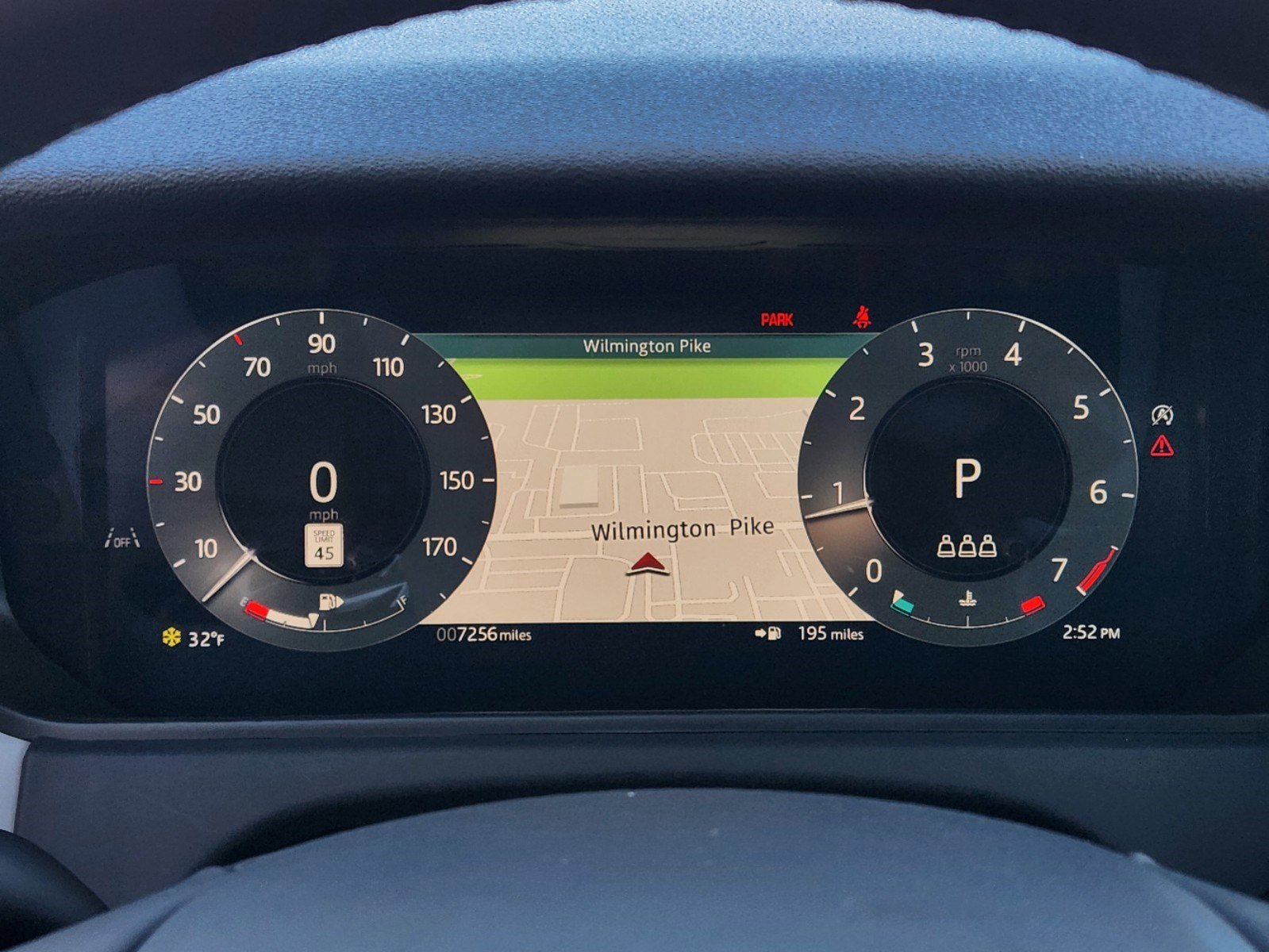 2025 Land Rover Range Rover Velar S photo 18