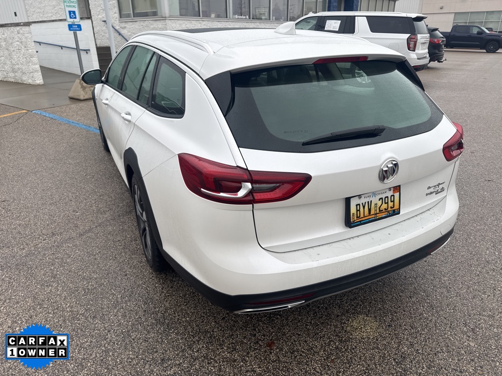 2019 Buick Regal TourX Essence photo 4