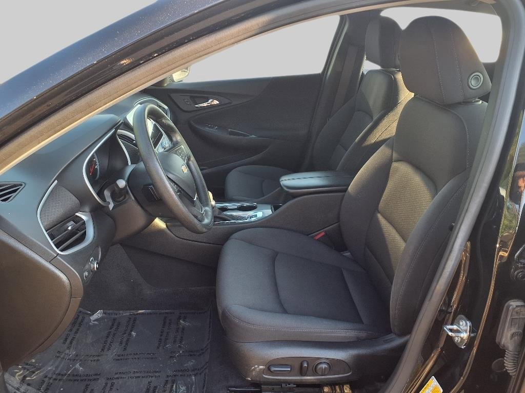 2023 Chevrolet Malibu 1LT photo 8