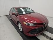 2020 Toyota Camry LE's photo