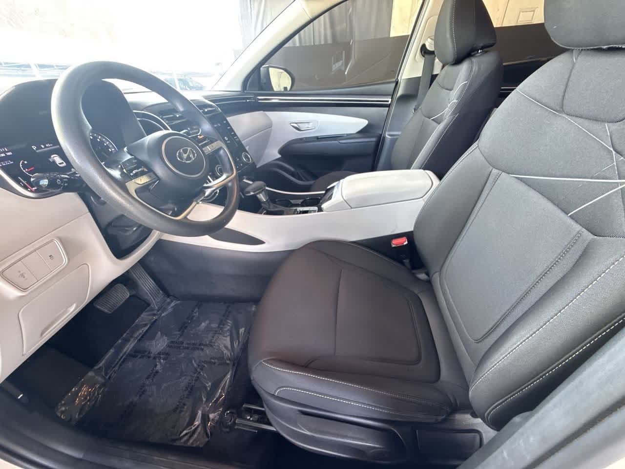 2023 Hyundai Tucson SE photo 10