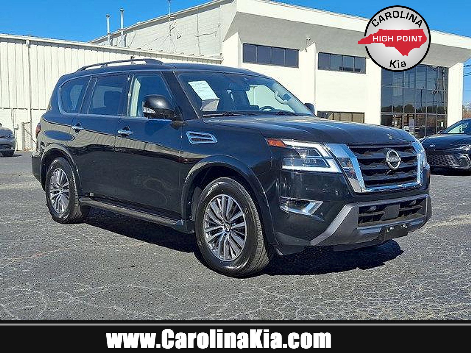 2023 Nissan Armada SL's photo