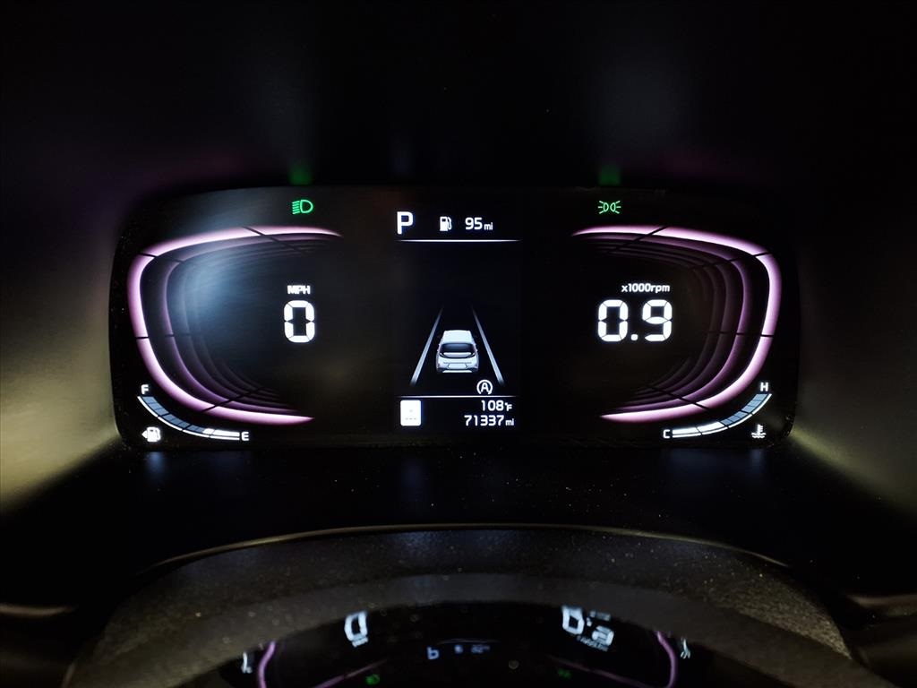 2023 Kia Soul GT-Line photo 18