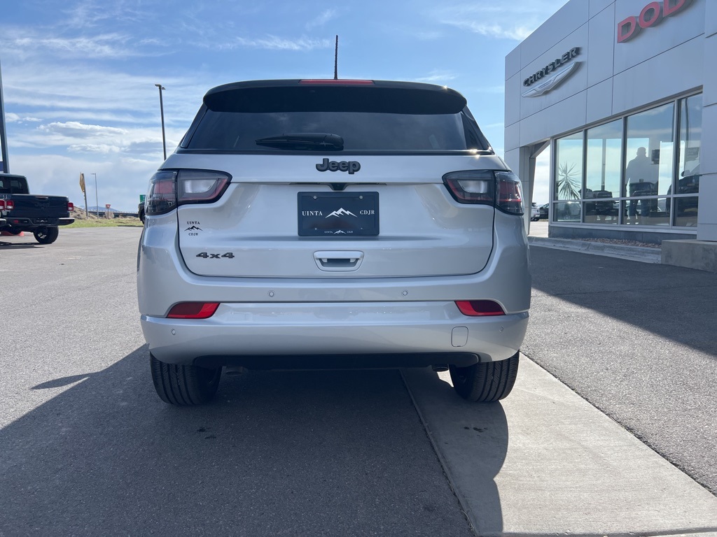 2025 Jeep Compass Limited photo 5