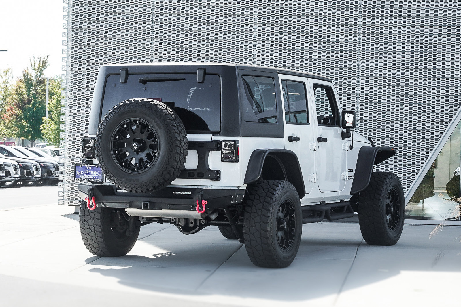 2017 Jeep Wrangler Unlimited Sport photo 3