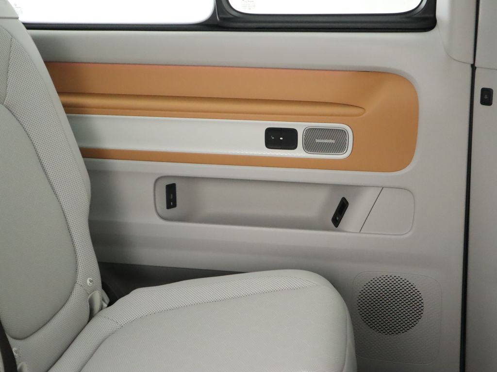 2025 Volkswagen ID. Buzz photo 25