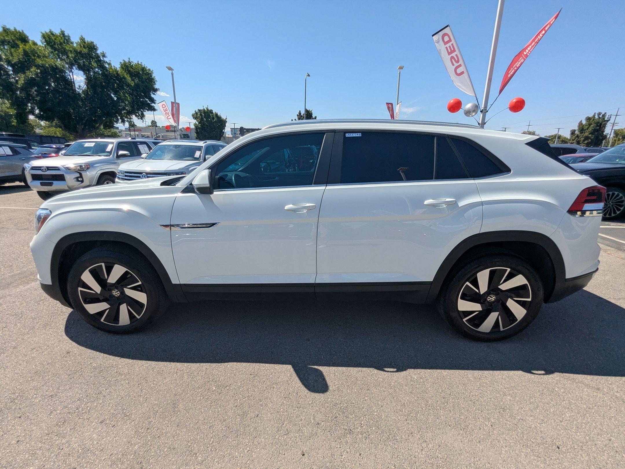 2024 Volkswagen Atlas Cross Sport SE Technology photo 6