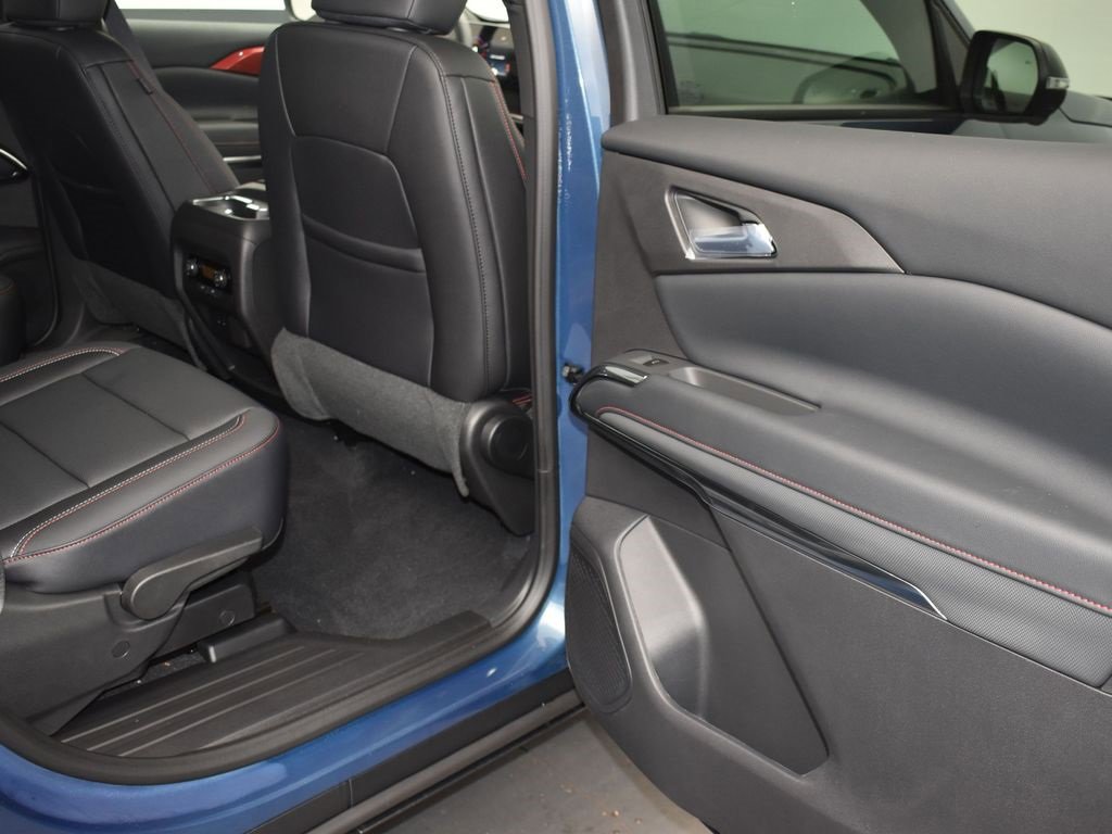 2026 Chevrolet Traverse Z71 photo 17
