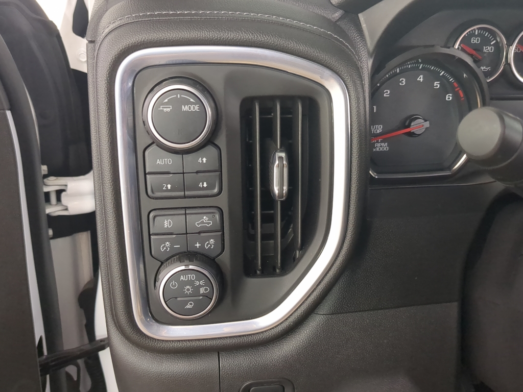 2021 Chevrolet Silverado 1500 RST photo 15