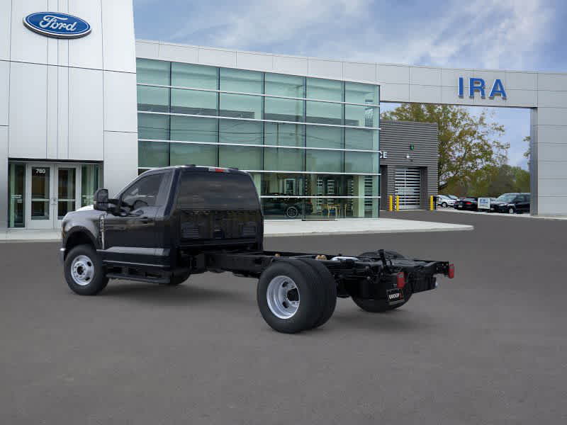 2026 Ford F-350 XL photo 4