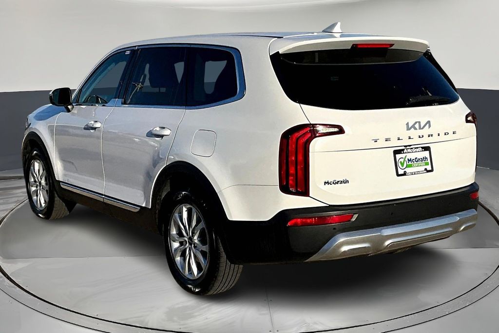 2022 Kia Telluride LX photo 4