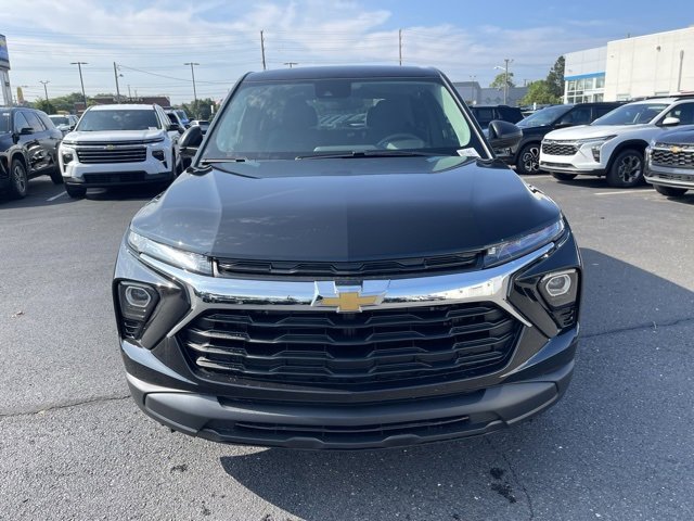 2026 Chevrolet Trailblazer LS photo 2