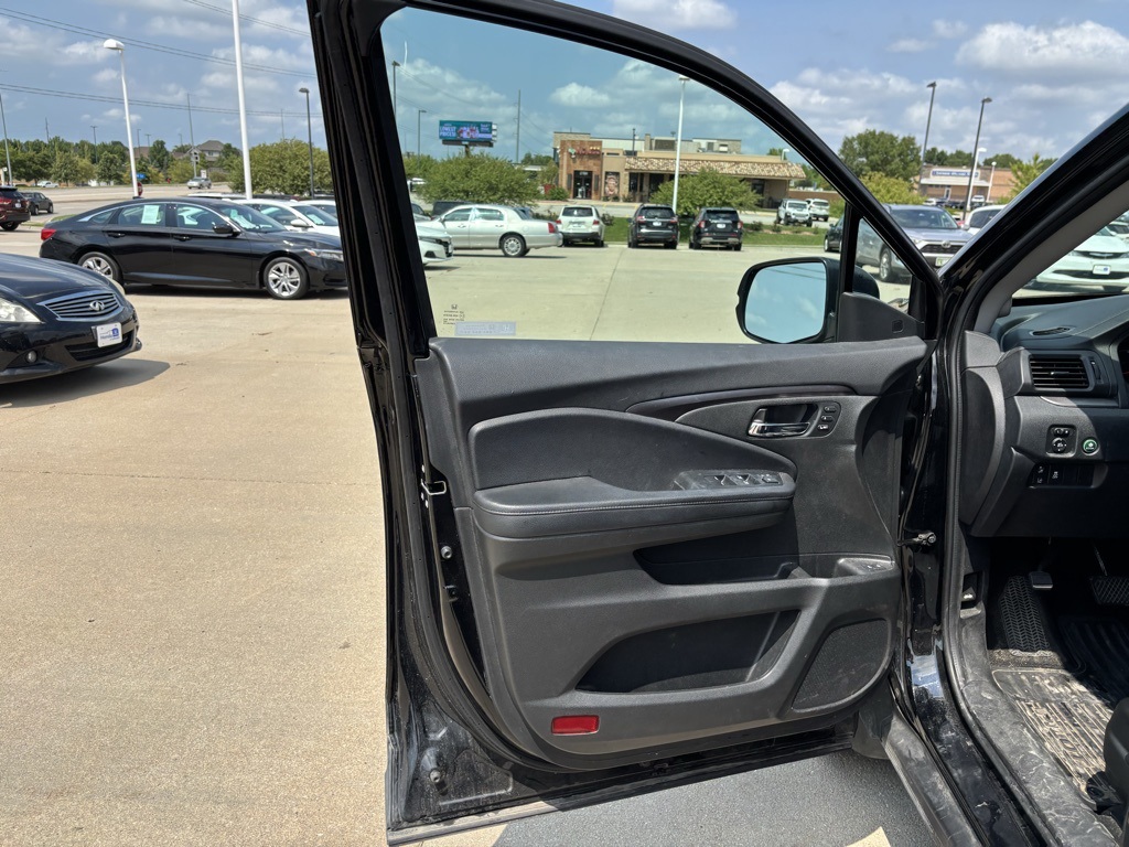 2022 Honda Pilot Special Edition photo 8