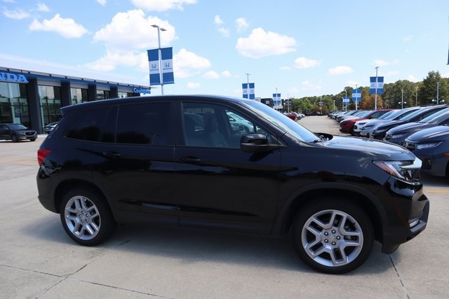 2024 Honda Passport EX-L photo 2