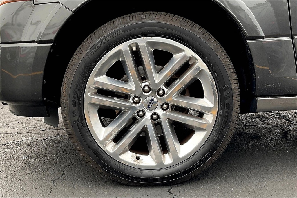 2016 Ford Expedition Platinum photo 8