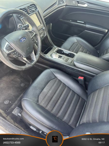 2018 Ford Fusion SE Hybrid photo 12