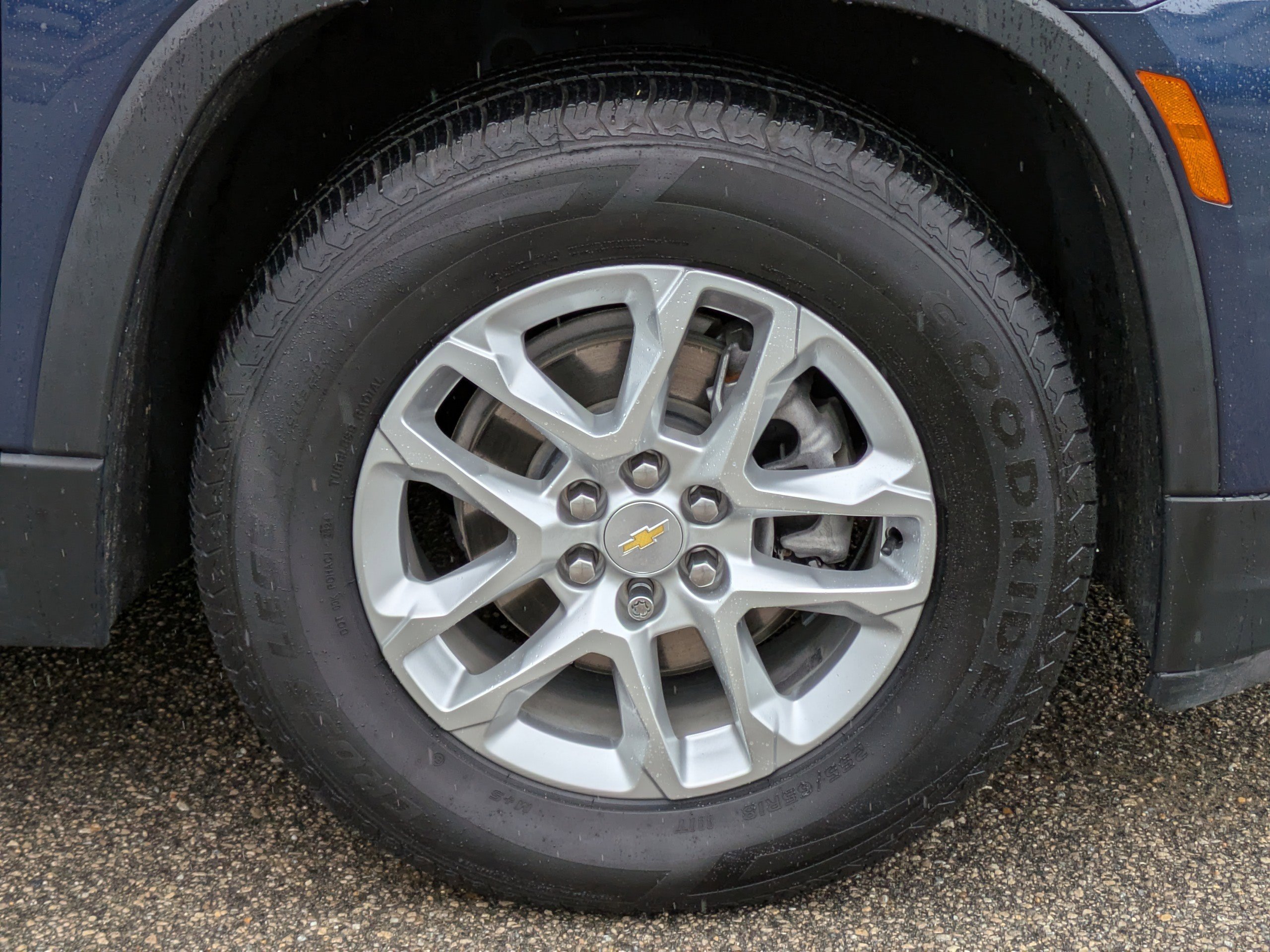 2022 Chevrolet Traverse LS photo 5