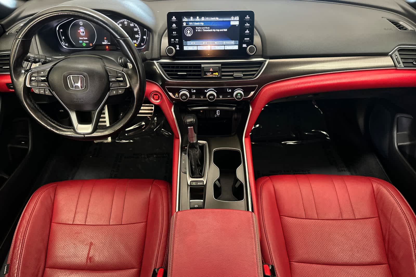 2020 Honda Accord Sport photo 3