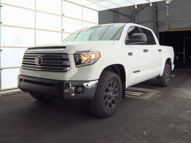 2021 Toyota Tundra SR5's photo