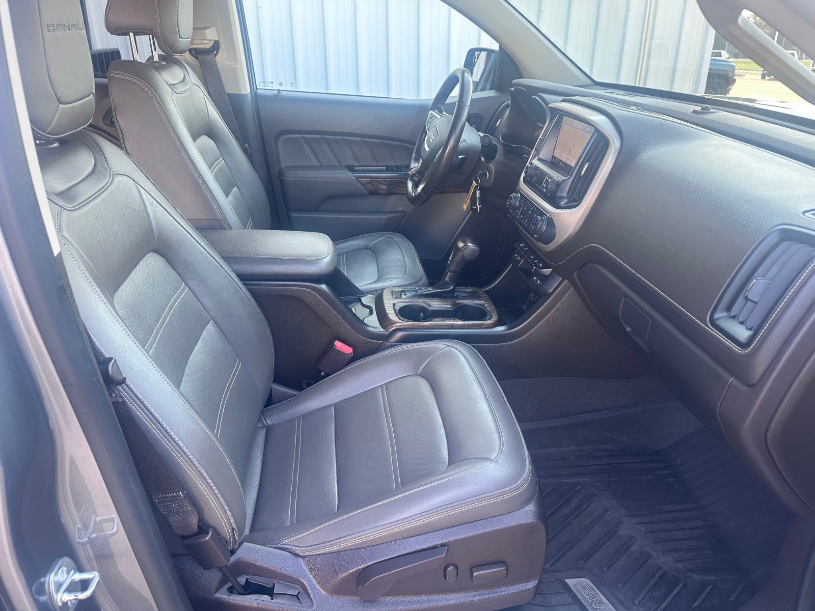 2021 Gmc Canyon Denali photo 21