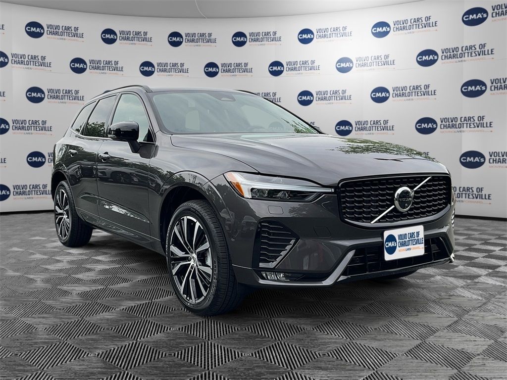 2025 Volvo XC60 B5 Plus photo 6