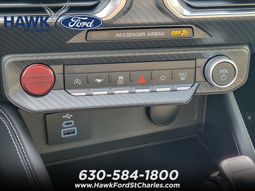 2025 FORD MUSTANG - Image 13