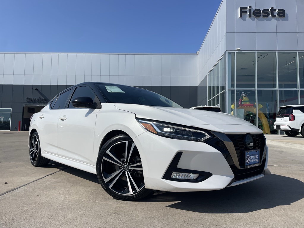 2022 Nissan Sentra SR's photo