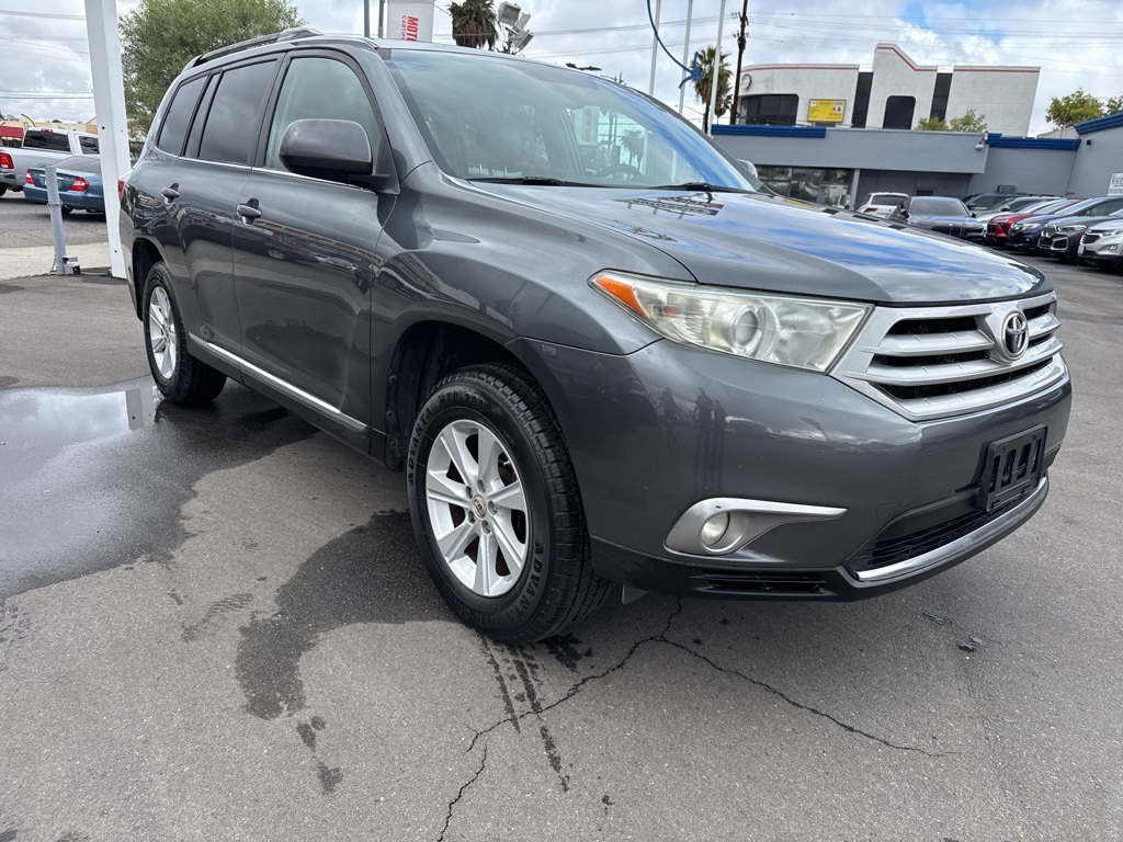 2012 Toyota Highlander SE