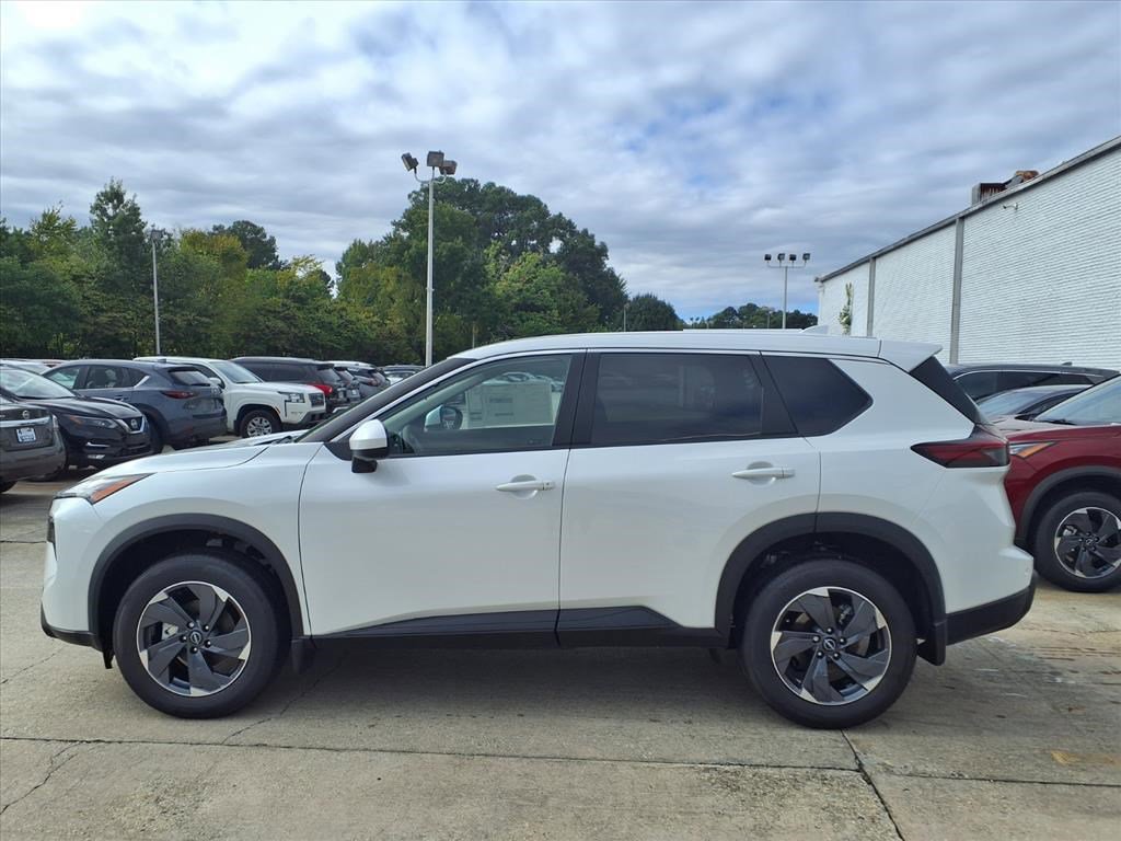 2026 Nissan Rogue SV photo 4