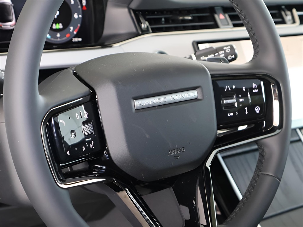 2026 Land Rover Range Rover Evoque Dynamic SE photo 16