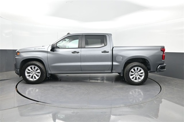 2022 Chevrolet Silverado 1500 Custom photo 2