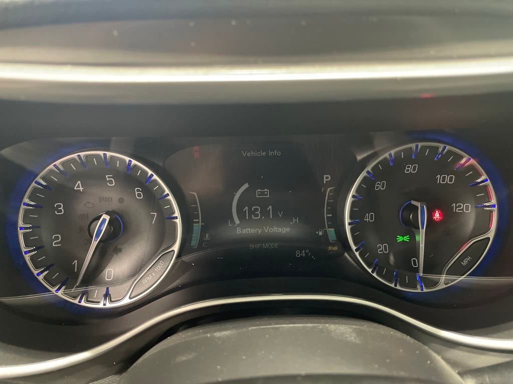 2025 Chrysler Pacifica photo 19