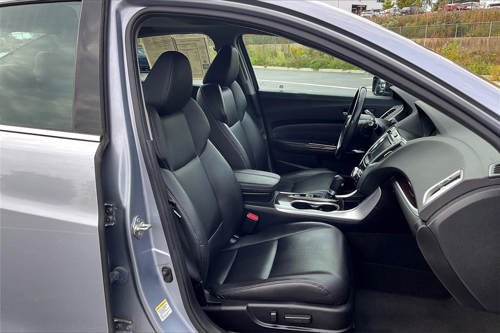 2015 Acura TLX Base photo 6