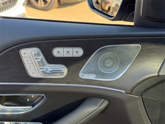 2026 Mercedes Benz GLS 450 4MATIC photo 12