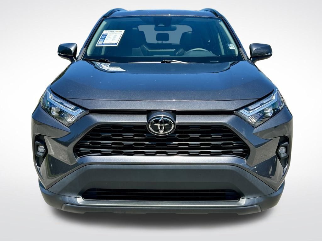 2023 Toyota RAV4 XLE Premium photo 8