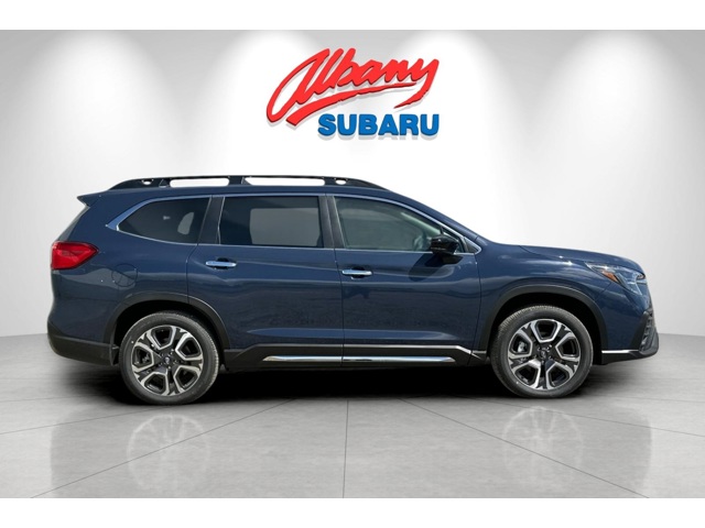 2025 Subaru Ascent Touring photo 3