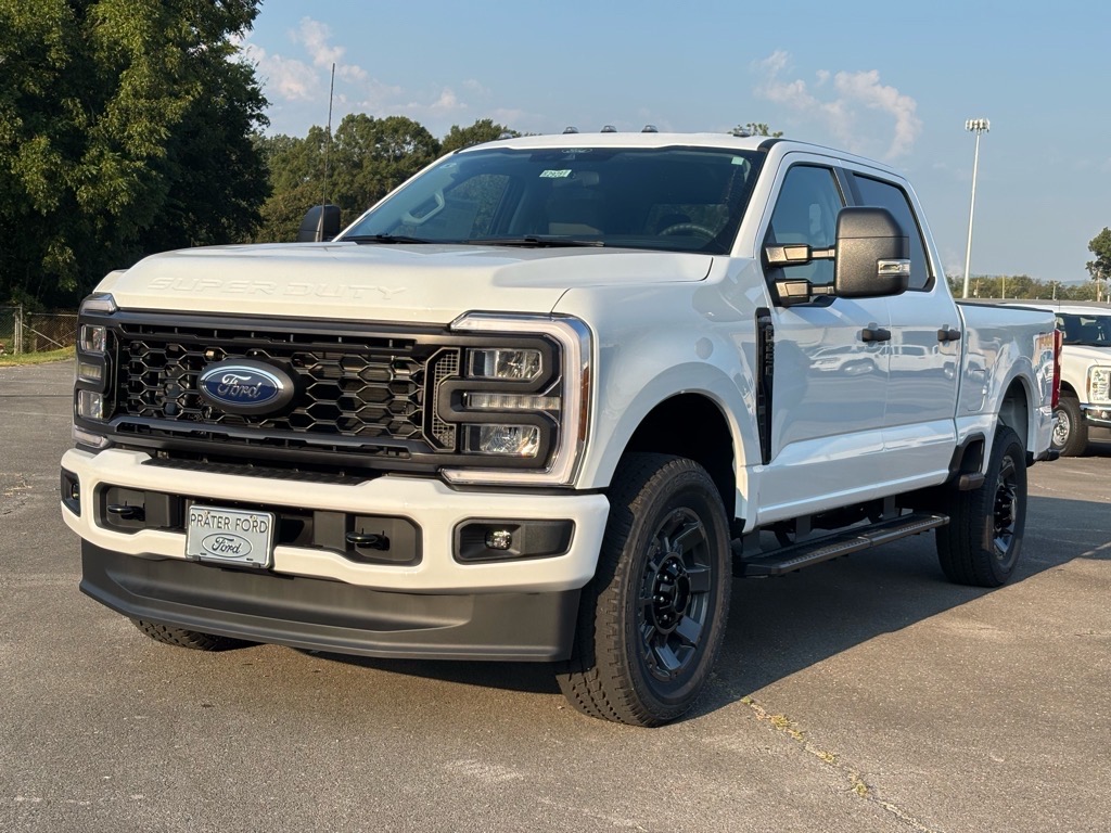2026 Ford F-250 Super Duty XL's photo