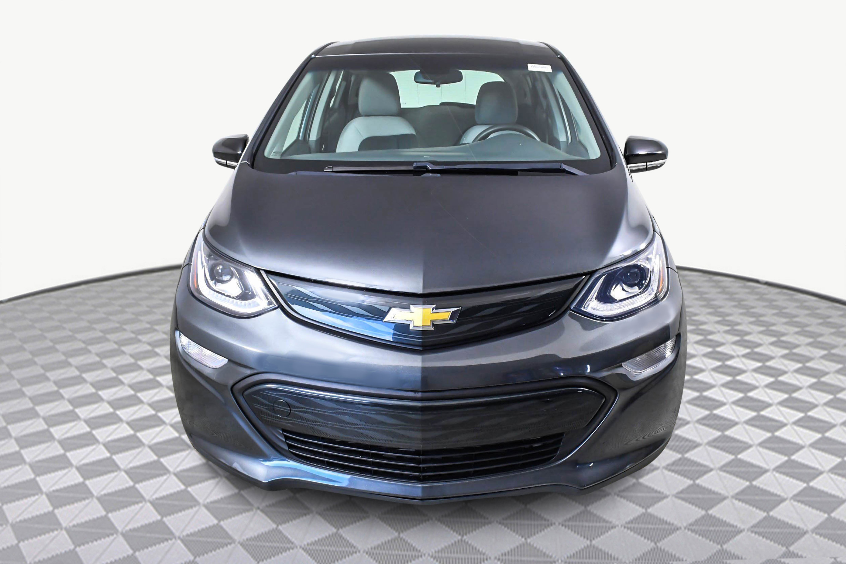 2019 Chevrolet Bolt EV photo 2