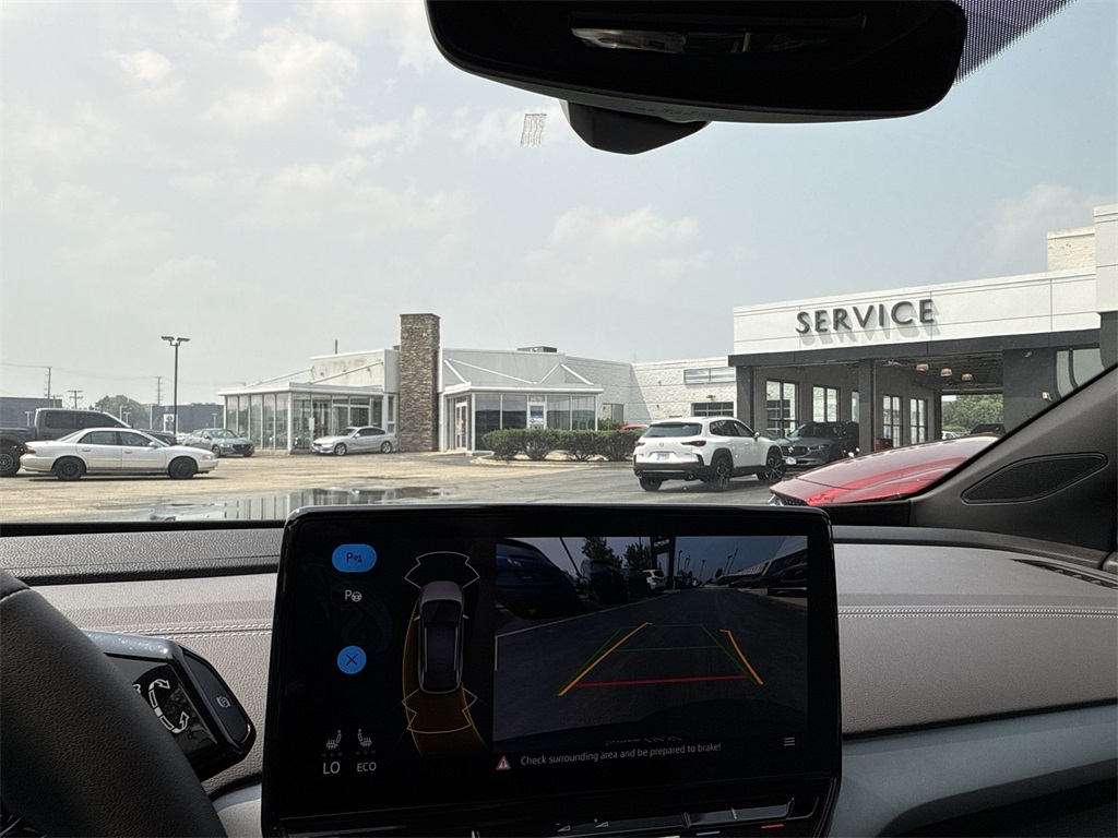 2023 Volkswagen ID.4 Pro photo 16