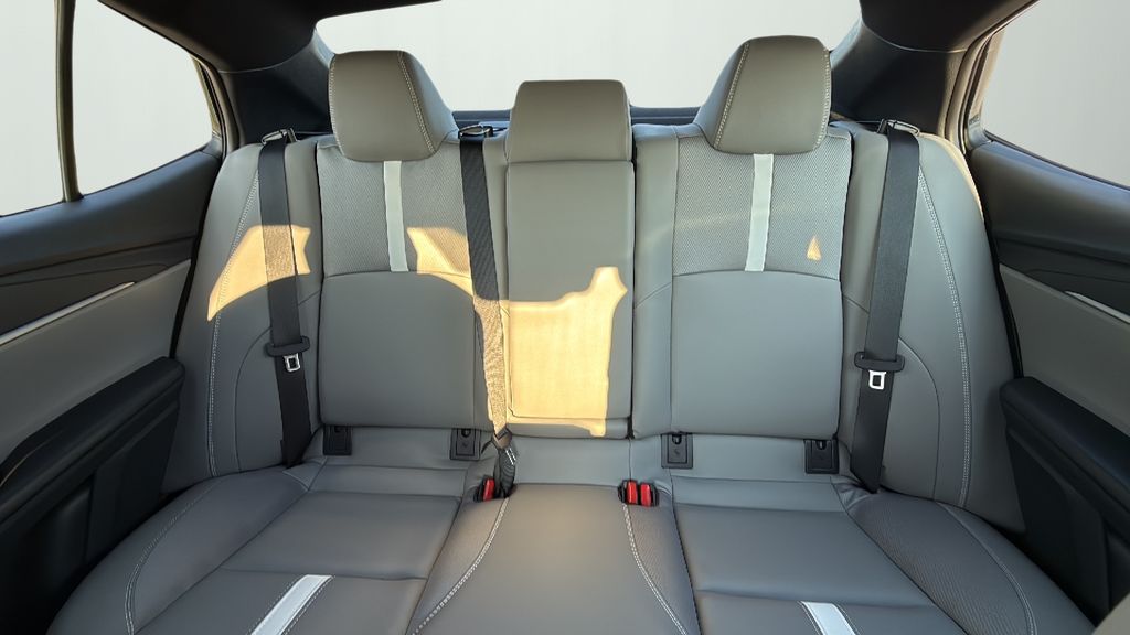 2025 Toyota Camry SE photo 10