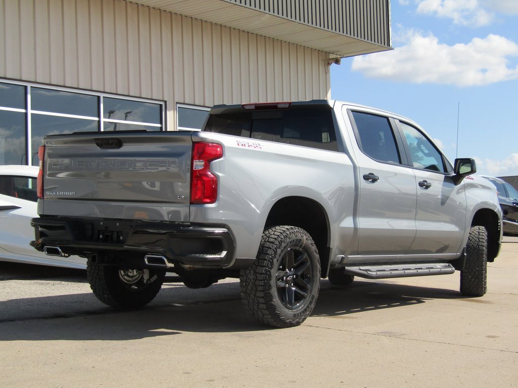 2024 Chevrolet Silverado 1500 LT Trail Boss photo 3